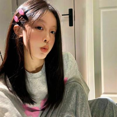 他从火光中走来